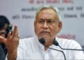 धीरेंद्र शास्त्री के ‘हिंदू राष्ट्र’ पर नीतीश कुमार का जवाब- यह संभव ही नहीं, हर धर्म का बराबर सम्मान