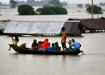 असम में बारिश और बाढ़ से स्थिति और हुई गंभीर
