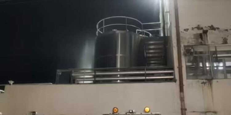 हाजीपुर में अमोनिया गैस के रिसाव के कारण एक व्यक्ति की मौत,दो दर्जन से अधिक बीमार