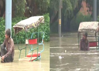 दिल्ली में लाल किले तक पहुंचा बाढ़ का पानी