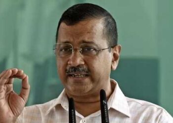 केजरीवाल ने महंगाई को लेकर पीएम मोदी पर साधा निशाना