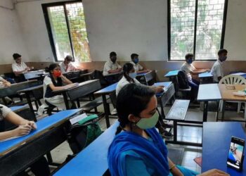 मणिपुर में हिंसा के बीच दो माह बाद कक्षा 1-8 तक के स्कूल खुले