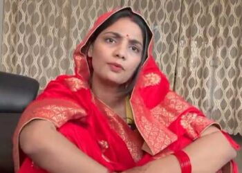 मध्य प्रदेश पेशाबकांड पर नेहा सिंह राठौर के ट्वीट से मचा बवाल