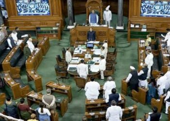 मणिपुर मुद्दे पर संसद में हंगामा जारी,दोनों सदन कल तक स्थगित