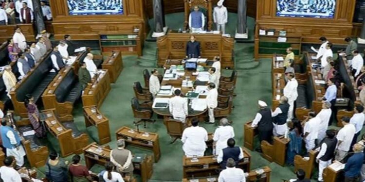 मणिपुर मुद्दे पर संसद में हंगामा जारी,दोनों सदन कल तक स्थगित