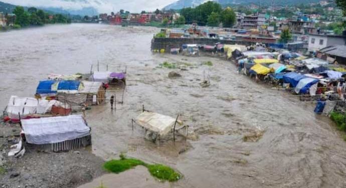 उत्तराखंड में बारिश का कहर, काशीपुर में गिरा घर, पति-पत्नी की मौत