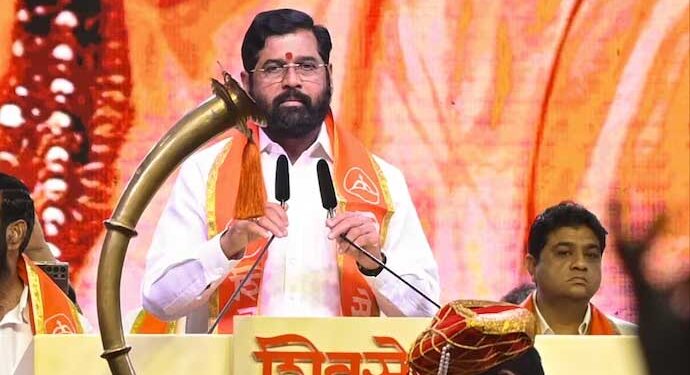 सीएम पद से इस्तीफा देंगे एकनाथ शिंदे?