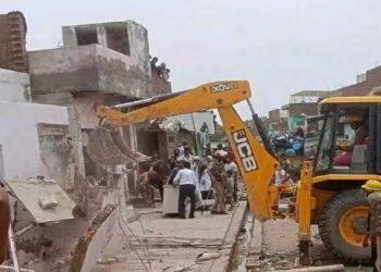 श्रीकृष्ण जन्मभूमि के पास अतिक्रमण हटाने के अभियान पर 10 दिनों तक रोक