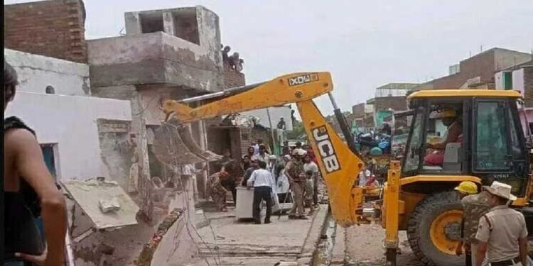 श्रीकृष्ण जन्मभूमि के पास अतिक्रमण हटाने के अभियान पर 10 दिनों तक रोक