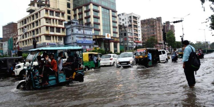 पटना, बगहा, भोजपुर और शेखपुरा में झमाझम बारिश , मौसम ने अचानक ली करवट
