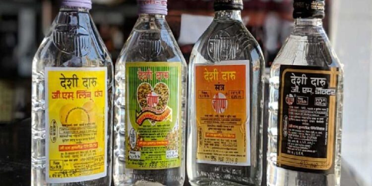 बिहार में जहरीली शराब से  दो लोगों की गई जान