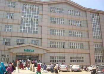 श्रीनगर के प्रमुख अस्पताल में ढोंगी 3 दिन तक करता रहा मरीज का इलाज