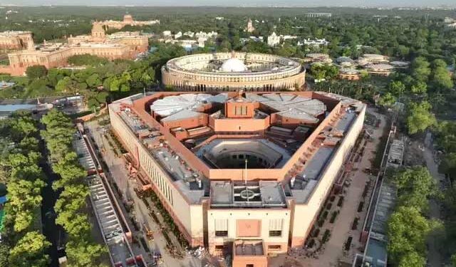 17 सितंबर को नए संसद भवन पर तिरंगा फहराए जाने की तैयारी