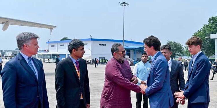 दो दिन से दिल्ली में फंसे ट्रूडो कनाडा के लिए रवाना