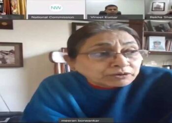 पुणे की पूर्व पुलिस प्रमुख ने अजित पवार पर उठाई उंगली