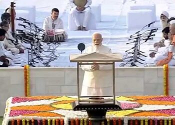 महात्मा गांधी और लाल बहादुर शास्त्री की जयंती आज