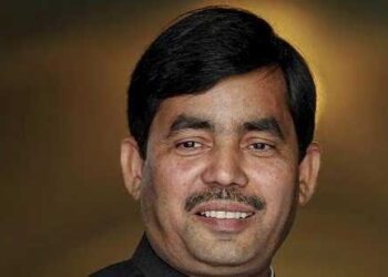 दिल्ली कोर्ट ने रेप केस में BJP नेता शाहनवाज हुसैन को भेजा समन