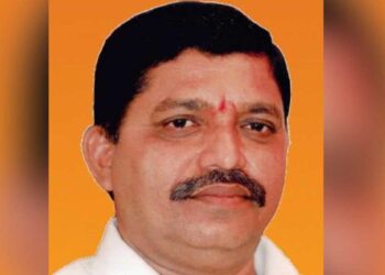 एकनाथ शिंदे के खिलाफ अपशब्द कहने के आरोप में पूर्व मेयर दलवी गिरफ्तार