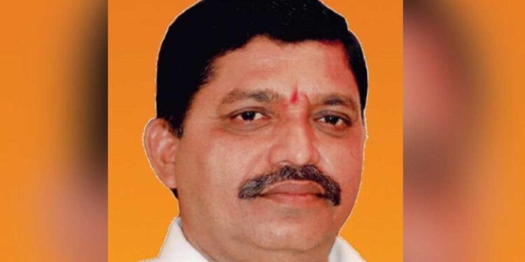 एकनाथ शिंदे के खिलाफ अपशब्द कहने के आरोप में पूर्व मेयर दलवी गिरफ्तार