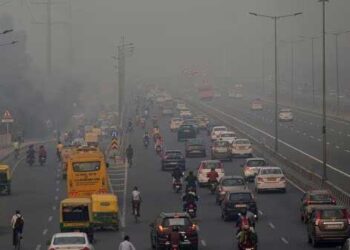 दिल्ली-एनसीआर में जानलेवा हुई हवा, GRAP-4 की पांबदियां लागू