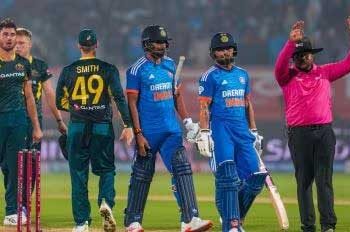 पहले टी20 में भारत ने ऑस्ट्रेलिया को 2 विकेट से हराया