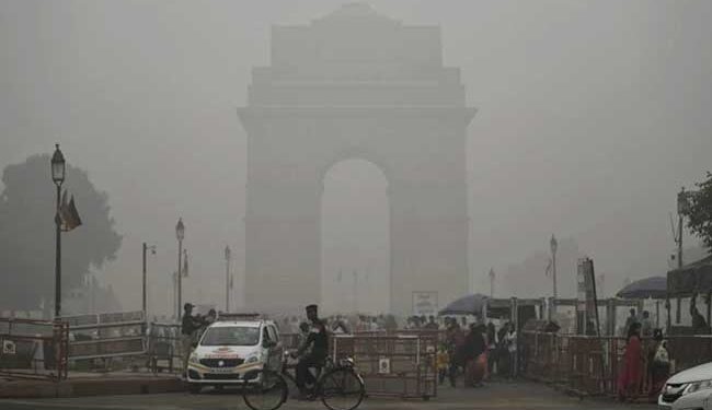 दिल्ली के लोग बेहाल!वायु गुणवत्ता ‘गंभीर’ श्रेणी में दाखिल