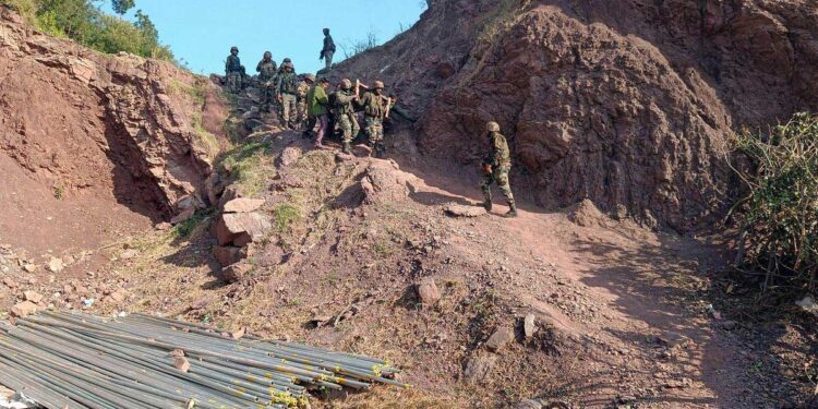 जम्मू-कश्मीर में मुठभेड़ में लश्कर का आतंकी मारा गया