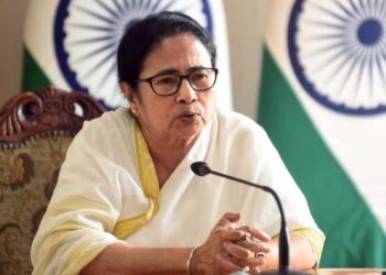 पश्चिम बंगाल सरकार ने एमफिल की डिग्री जारी रखने का किया ऐलान