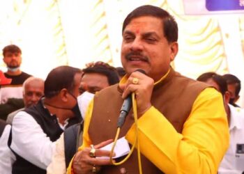 मध्य प्रदेश सरकार की कई योजनाओं पर कटौती की तलवार