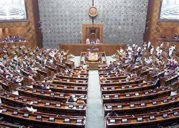 सरकार से जवाब मांगने पर एक दिन में78 विपक्षी सासंद निलंबित