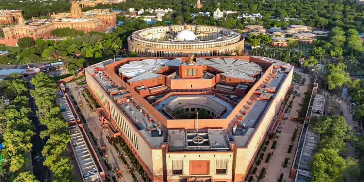 CISF को मिली संसद सिक्योरिटी की जिम्मेदारी