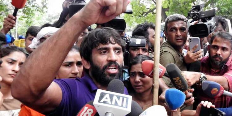 पहलवान बजरंग पूनिया ने वापस लौटाया अपना पद्मश्री पुरस्कार