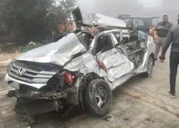 आगरा लखनऊ एक्सप्रेस वे पर भीषण सड़क हादसा