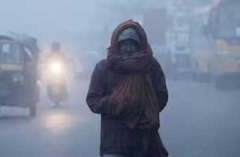 दिल्ली में लगातार तीसरे दिन ठिठुरन भरी ठंड