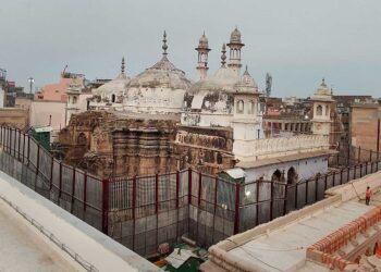 वाराणसी कोर्ट ने ज्ञानवापी मस्जिद के तहखाने में हिंदुओं को पूजा की दी इजाजत