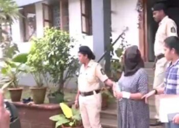 बच्चे के चेहरे की नसें आ गई थीं बाहर, मां ने ऐसे दबाया गला