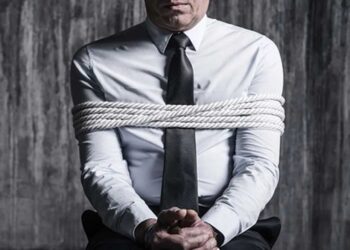 पटना में निजी फाइनेंस कंपनी के कर्मचारियों को बंधक बनाकर लूटे 8.50 लाख  