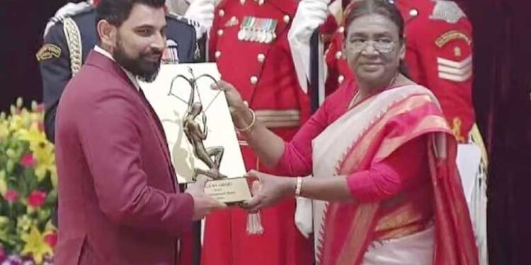 मोहम्मद शमी को अर्जुन अवॉर्ड से नवाजा गया