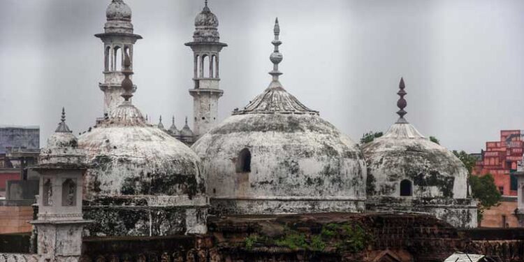 ज्ञानवापी के व्यास तहखाना में जारी रहेगी पूजा-पाठ