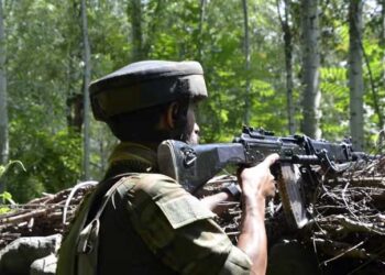 छत्तीसगढ़ के कांकेर में मुठभेड़ में तीन नक्सली ढेर