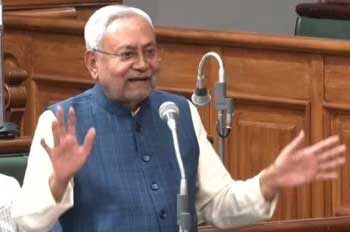 बिहार में शिक्षकों के हंगामे के बाद स्कूल की टाइमिंग में बदलाव