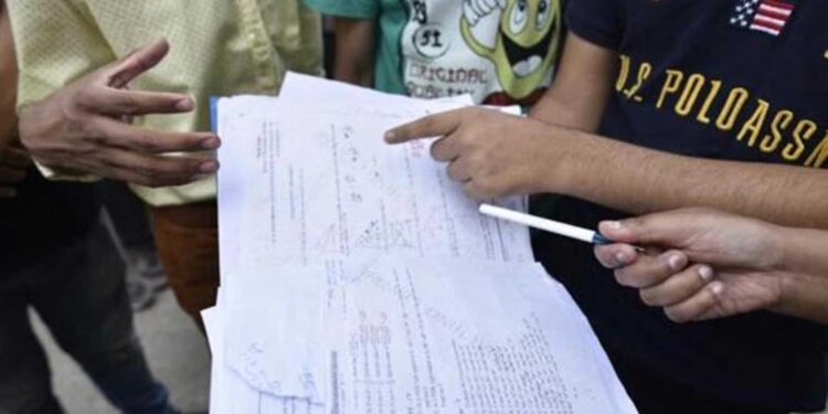 झारखंड में स्टाफ सेलेक्शन पेपर लीक कांड में बड़ा एक्शन