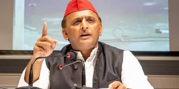 चुनाव आयोग पर आखिर किसका दबाव-अखिलेश यादव