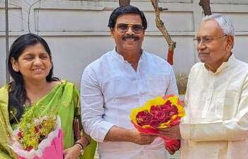 आनंद मोहन की पत्नी लवली आनंद JDU में शामिल