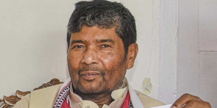 मोदी कैबिनेट से RLJP प्रमुख पशुपति पारस ने दिया इस्तीफा