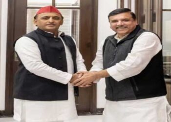अखिलेश यादव से आप सांसद संजय सिंह की मुलाकात