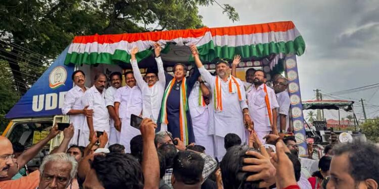 इंडिया गठबंधन केंद्र में बनाएगी सरकार, कांग्रेस नेता शिवकुमार का दावा