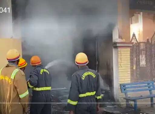 बिजनौर में एसबीआई बैंक के एटीएम में भीषण आग