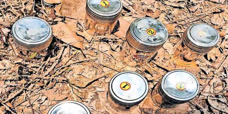 पनूर बम धमाके की सीबीआई जांच की मांग