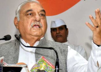 कांग्रेस ने हरियाणा के राज्यपाल से मिलने का समय मांगा